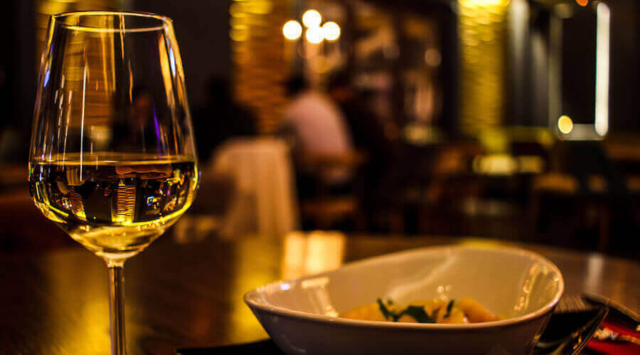 Gabriellas-Thai-Best-THAI-&-MEDITERRANEAN-Restaurant-&-Takeaway-in-10-Roman-Square-Sittingbourne-reservation_table.jpg